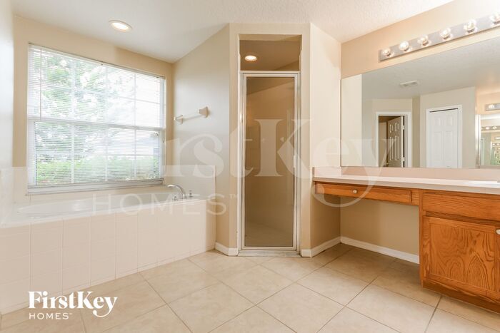 Building Photo - 1175 St Tropez Ct