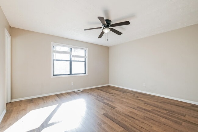 Building Photo - 2433 Anderson Mill Rd