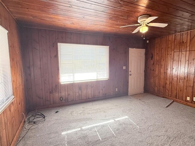 Building Photo - 2835 Dr. M.L.K. Jr St S