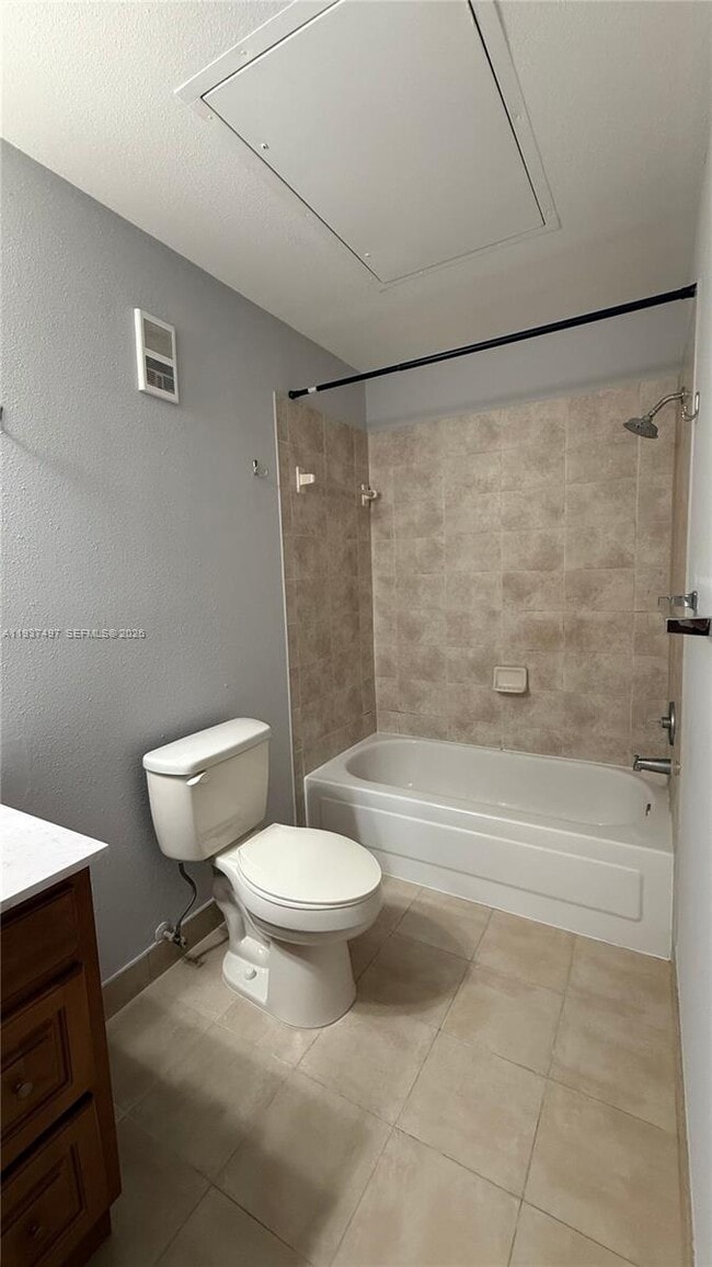 Building Photo - 2642 NW 33rd St