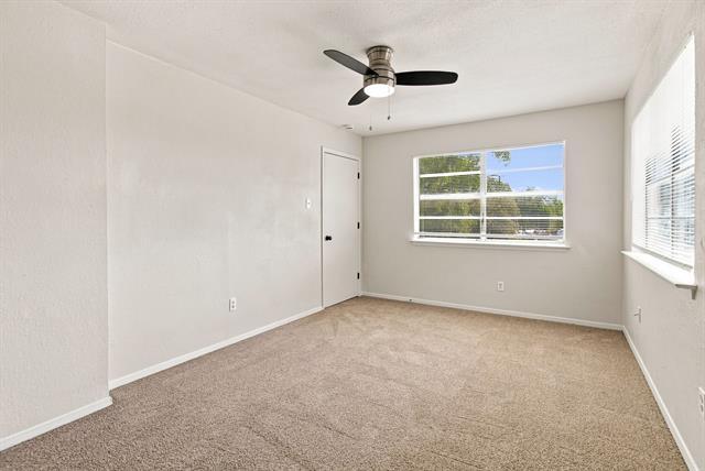 Building Photo - 1833 Pelican Dr N