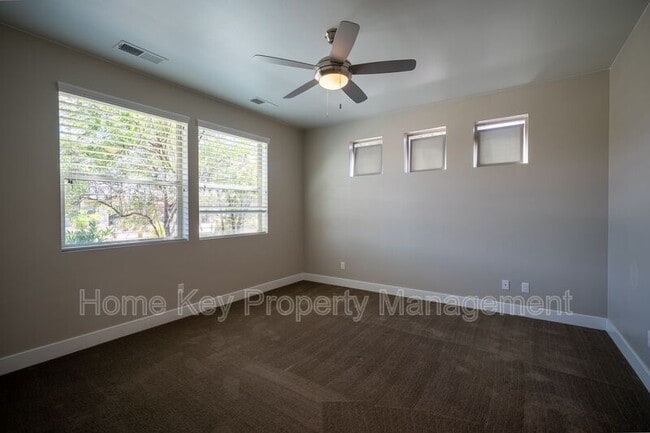 Building Photo - 1504 W Shinnecock Cir