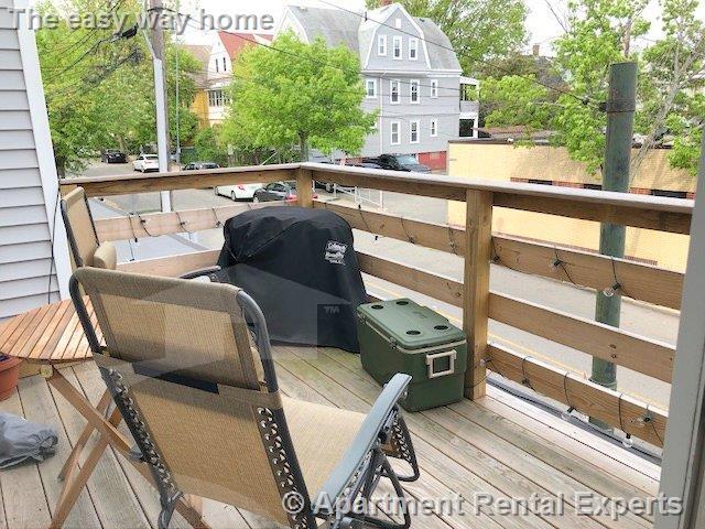 Building Photo - 714 Broadway