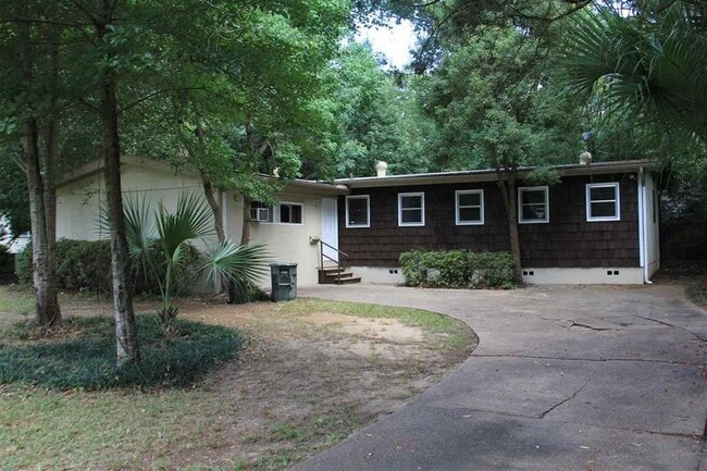 Primary Photo - 1630 Atkamire Dr