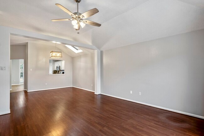 Building Photo - 2923 Goldspring Ln