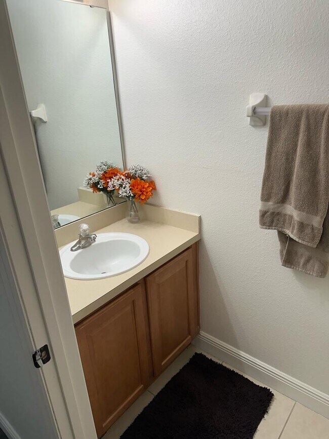 Building Photo - 1621 Little Gem Loop