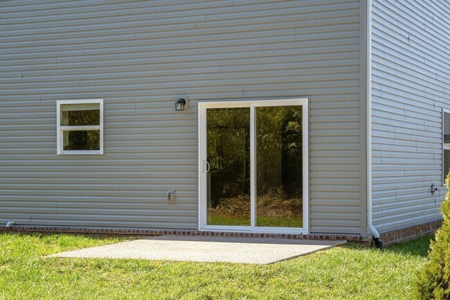 Building Photo - 1398 Wentworth Dr