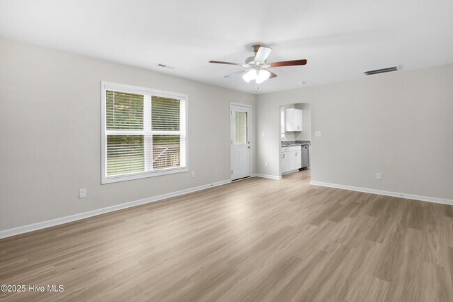 Building Photo - 139 Grantham Pl