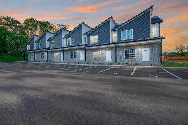 Building Photo - 68 Highland Blf Wy