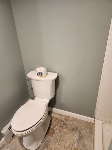 Building Photo - 144 Oriole Rd