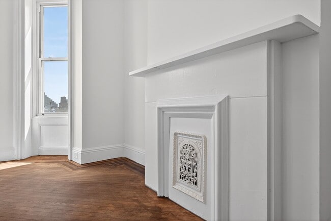 Building Photo - 701 Bergen Ave