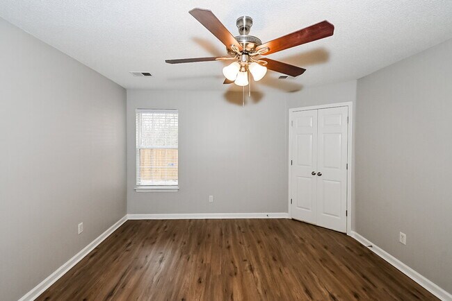 Building Photo - 6819 Kerry Valley Ln