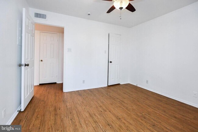 Building Photo - 3303 Wyndham Cir