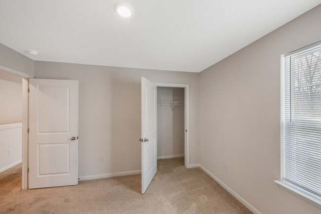 Building Photo - 182 Water Wheel Rd