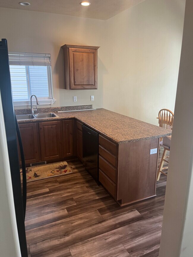 Building Photo - 1351 Westbridge Cir