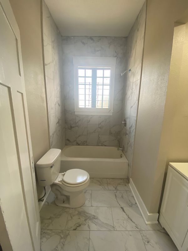 Building Photo - 8939 Dixon St