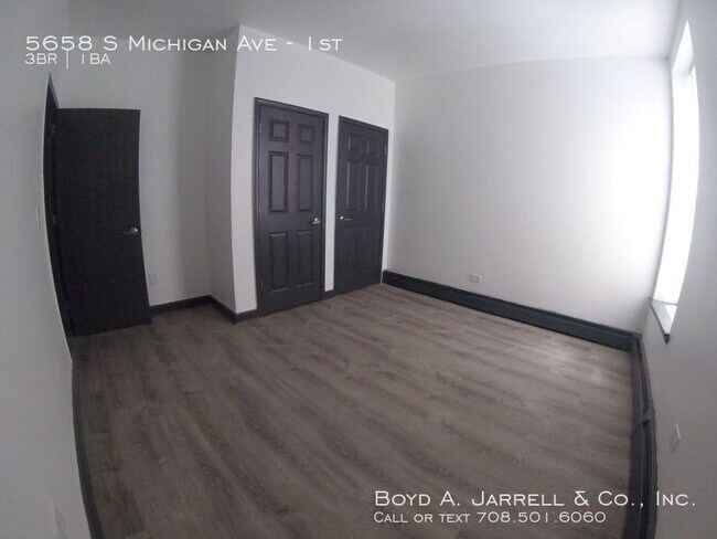 Building Photo - 5658 S Michigan Ave