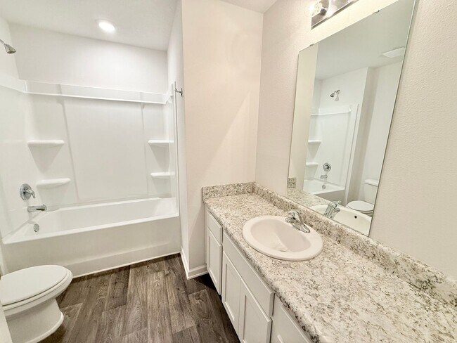 Building Photo - Spacious 4-Bedroom Home - Open Floor Plan