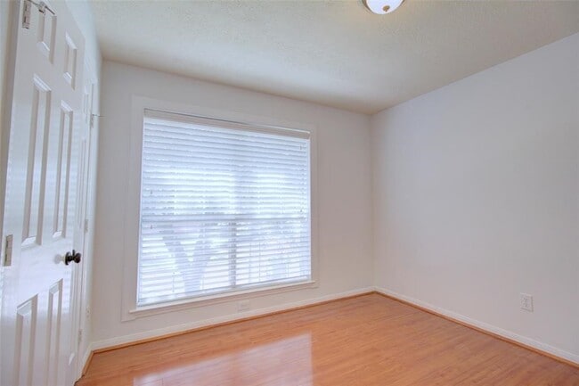 Building Photo - 1226 Rabbs Crossing