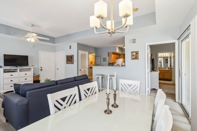 Building Photo - Beautiful furnished 2/2 unit becoming avai...