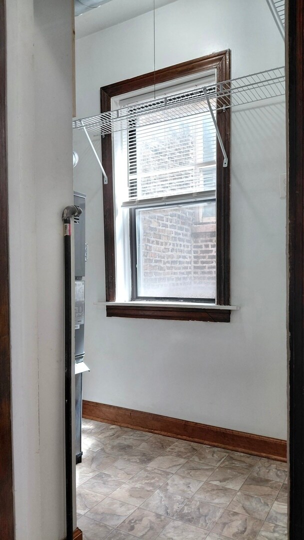 Building Photo - 4810 W Armitage Ave
