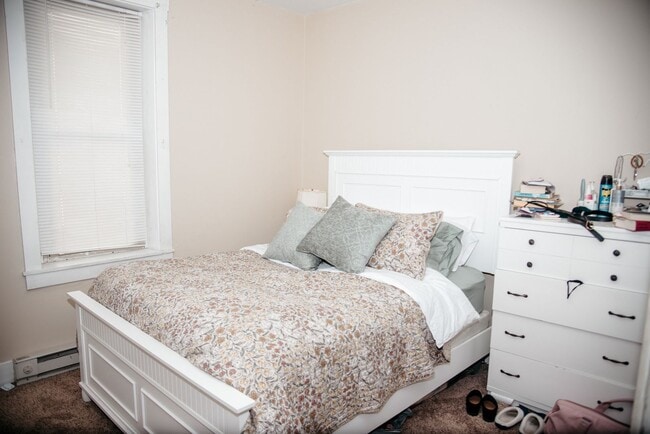 Building Photo - 154 E High St