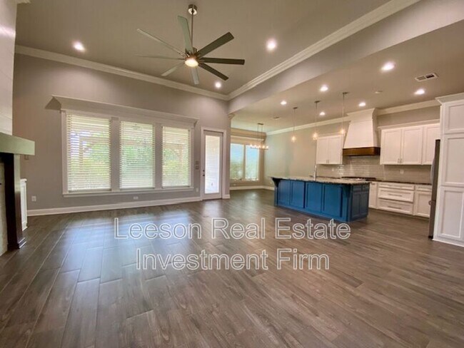 Building Photo - 2076 Highpoint Pl