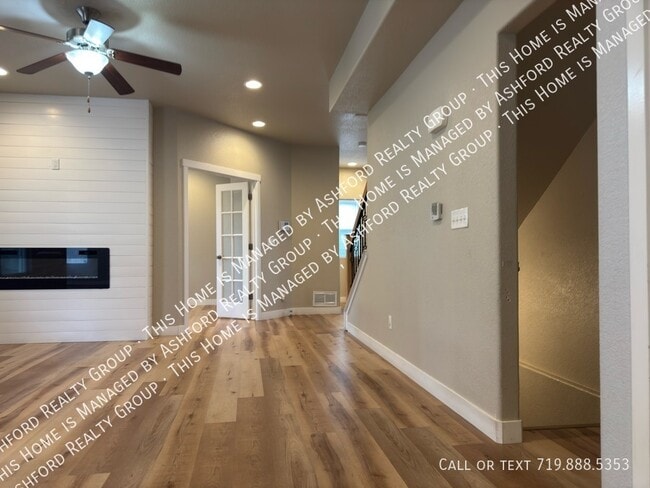 Building Photo - 7772 Wagonwood Pl