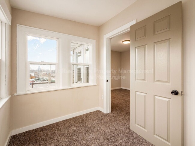 Building Photo - 1390 Sullivant Ave