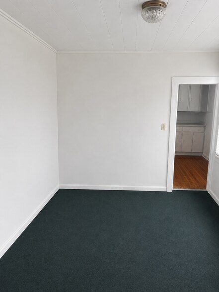 Building Photo - 165 Brunswick St