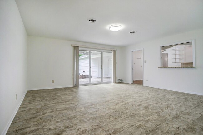 Building Photo - 3807 Murworth Dr