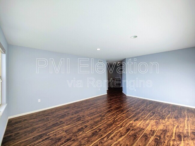 Building Photo - 21473 E Idyllwilde Dr