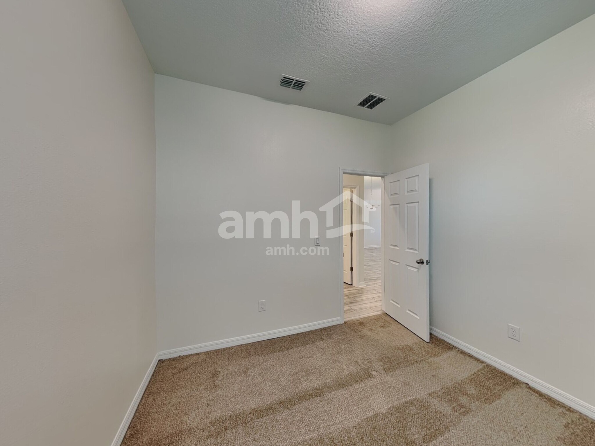 Building Photo - 6117 Voyagers Pl