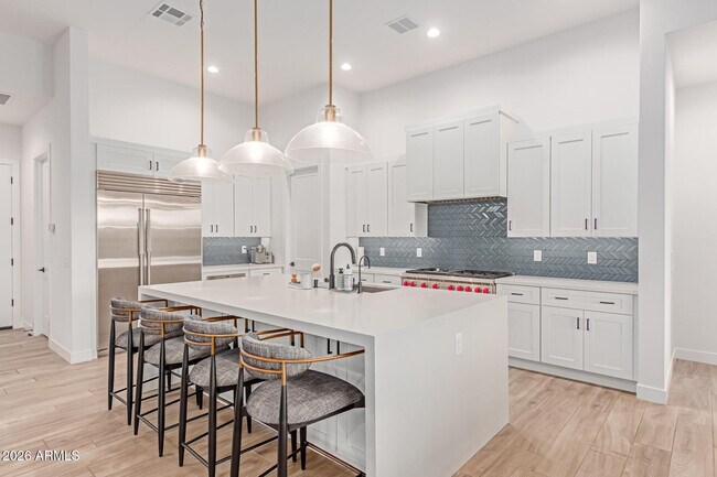 Building Photo - 13924 Dyer Ln