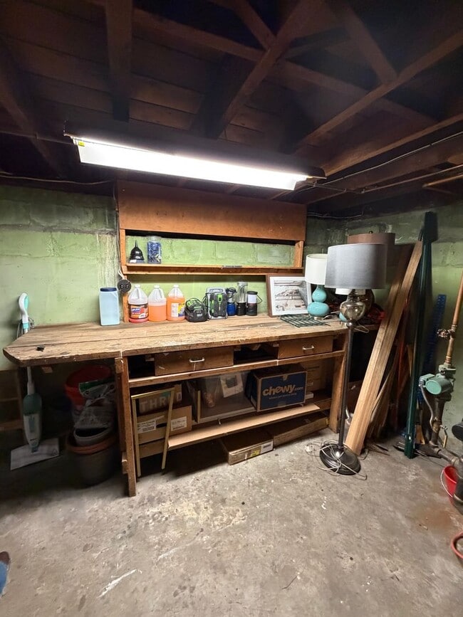 Building Photo - Beautiful House Available in Wakefield MA!