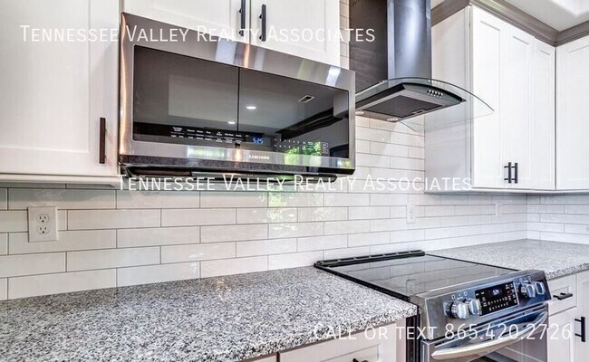 Building Photo - 7814 Lake Mountain Ln