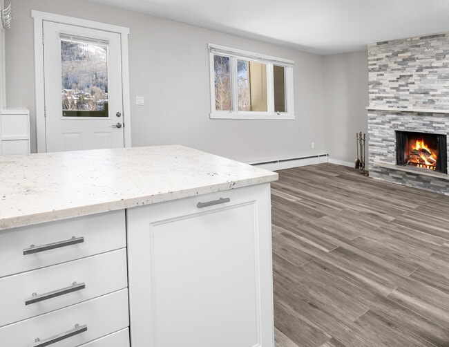 Building Photo - 2448 Garmisch Dr