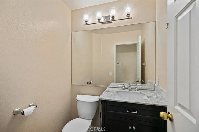 Building Photo - 9 Acorn Ridge