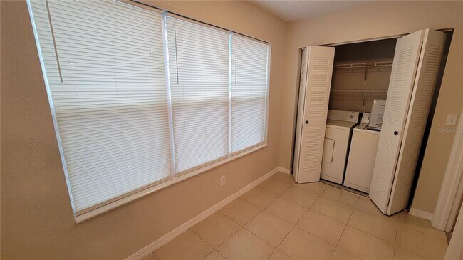 Building Photo - 5785 Gatlin Ave