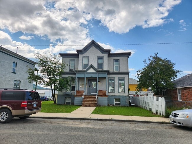 Building Photo - Jackson Studio Suites