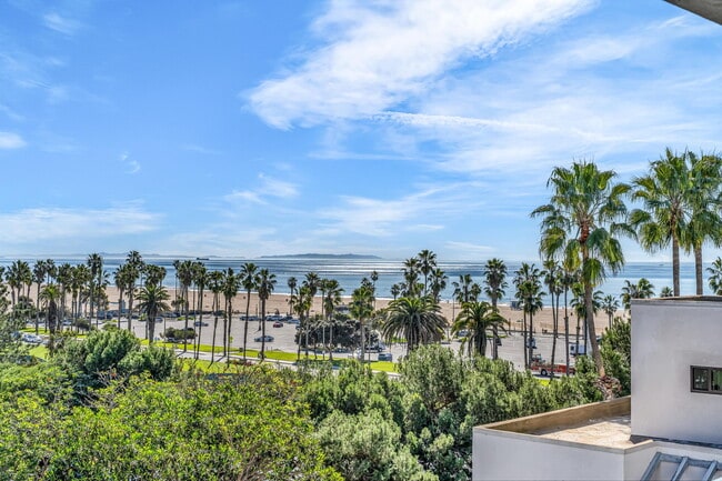 Building Photo - 140 Ocean Park Blvd