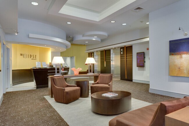 Building Photo - This luxury 2 bedroom condo has phenomenal...