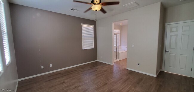 Building Photo - 382 Dogleg Dr