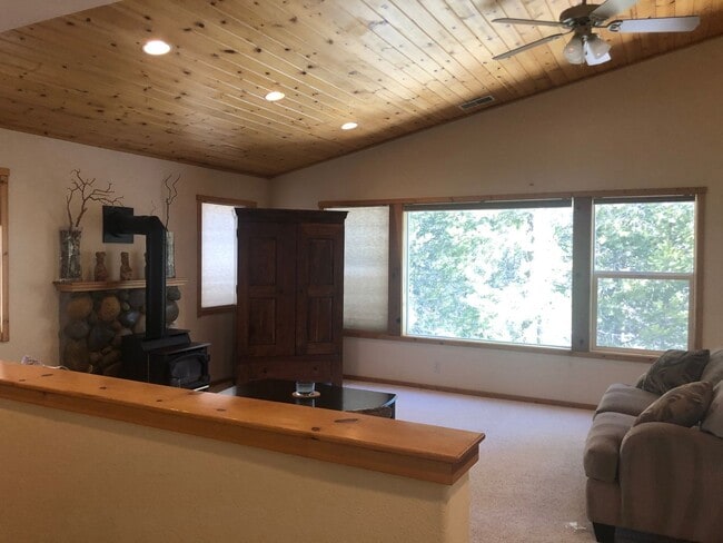 Building Photo - Long term Lease in Tahoe Donner- $2168 per month Furnished