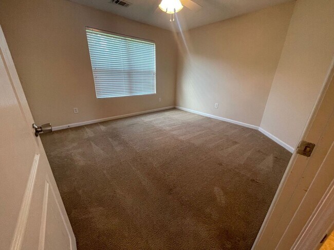 Building Photo - PRE-LEASING FOR AUGUST 2026!