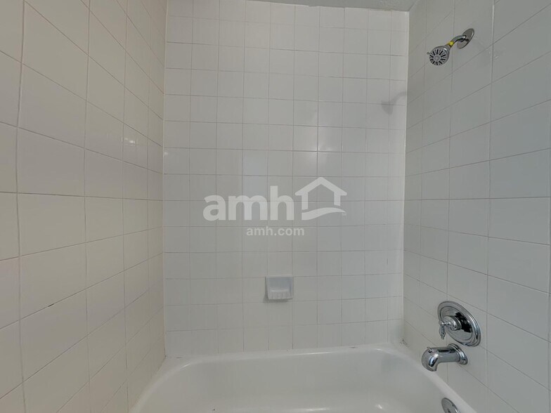 Building Photo - 6630 Rusty Ridge Ln