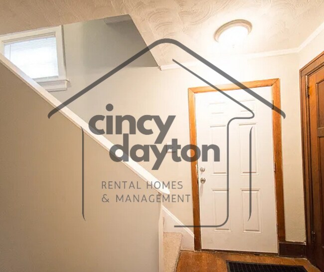 Building Photo - 3925 E 3rd St