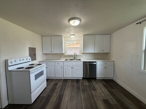 Building Photo - 20219