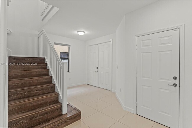 Building Photo - 3502 W 86th Terrace