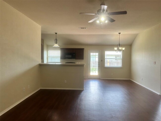 Building Photo - 140 Calcite Ln